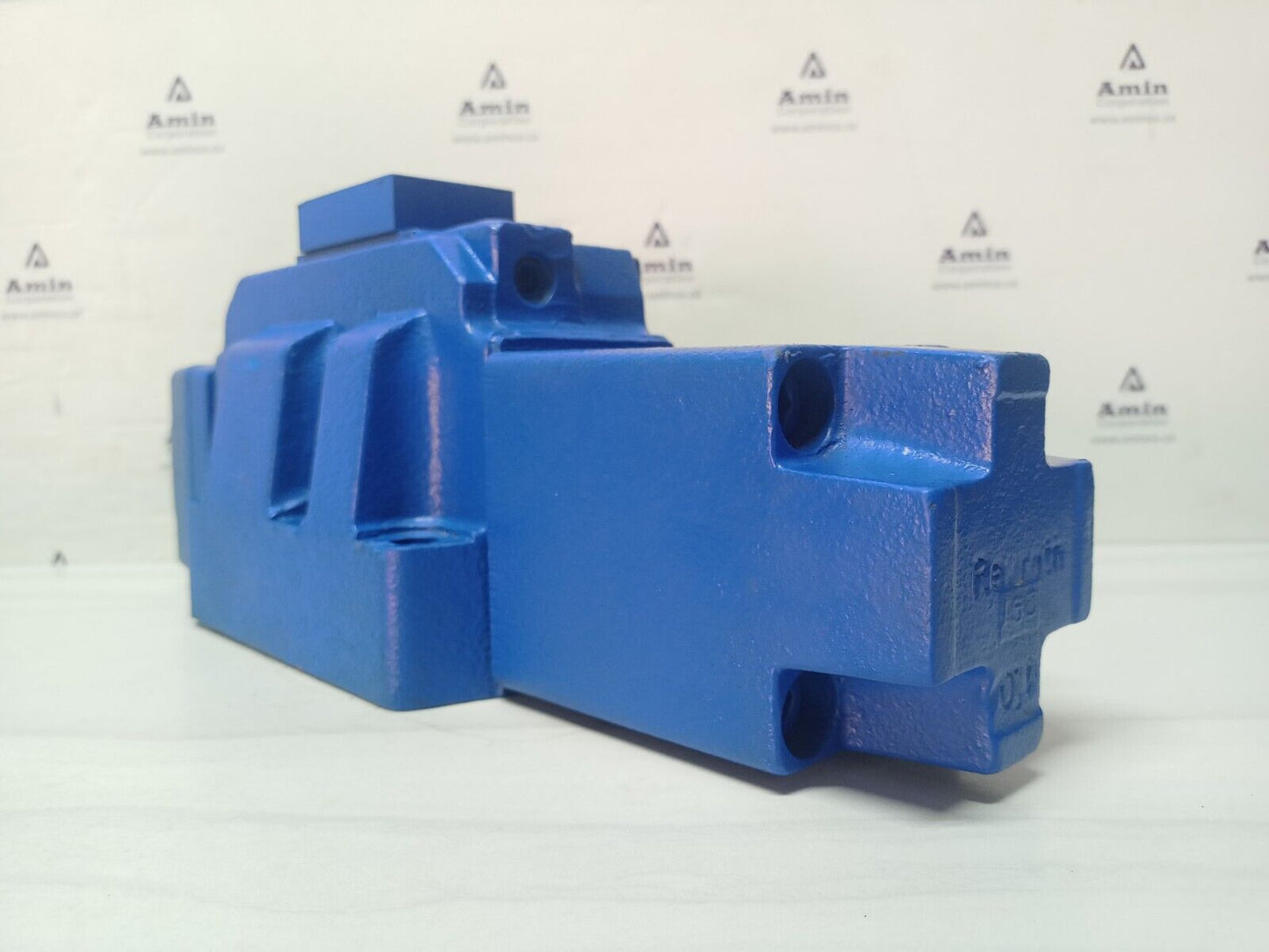 Rexroth 4WRH 25 W6-220-70 M Prop. Directional valve MNR: R900964592 - NEW