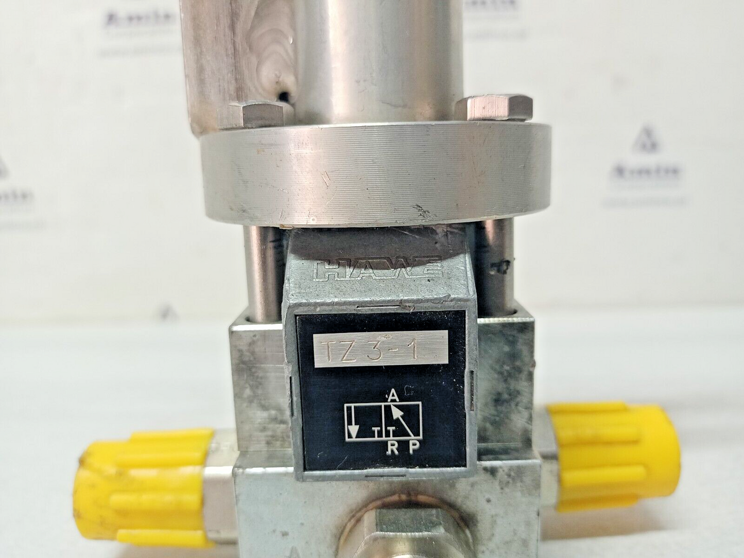Hawe TZ3-1 3/2-way Hydraulic Directional Seated Valve - NEW