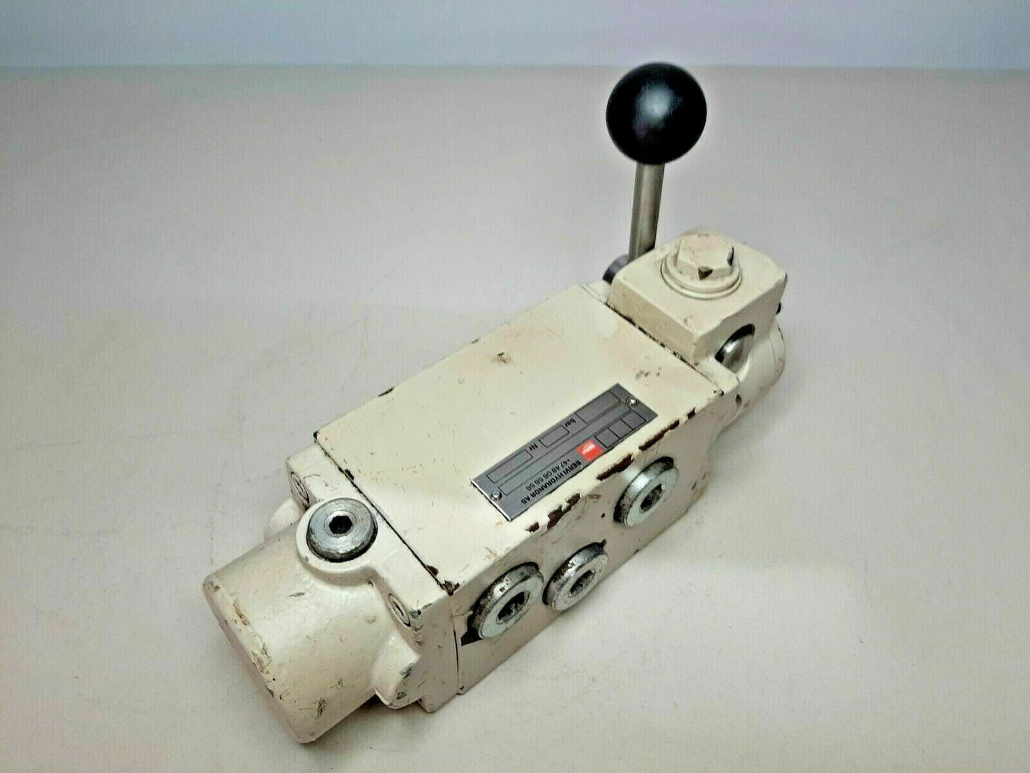 Servi Hydranor 5ST64826BMA.17W Directional control valve Pressure: 350 bar - NEW