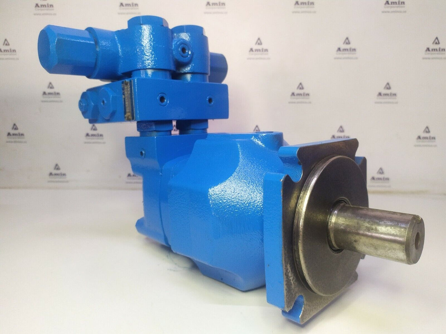 Eaton Char-lynn 2BE12AD4R6-B Hydraulic Motor