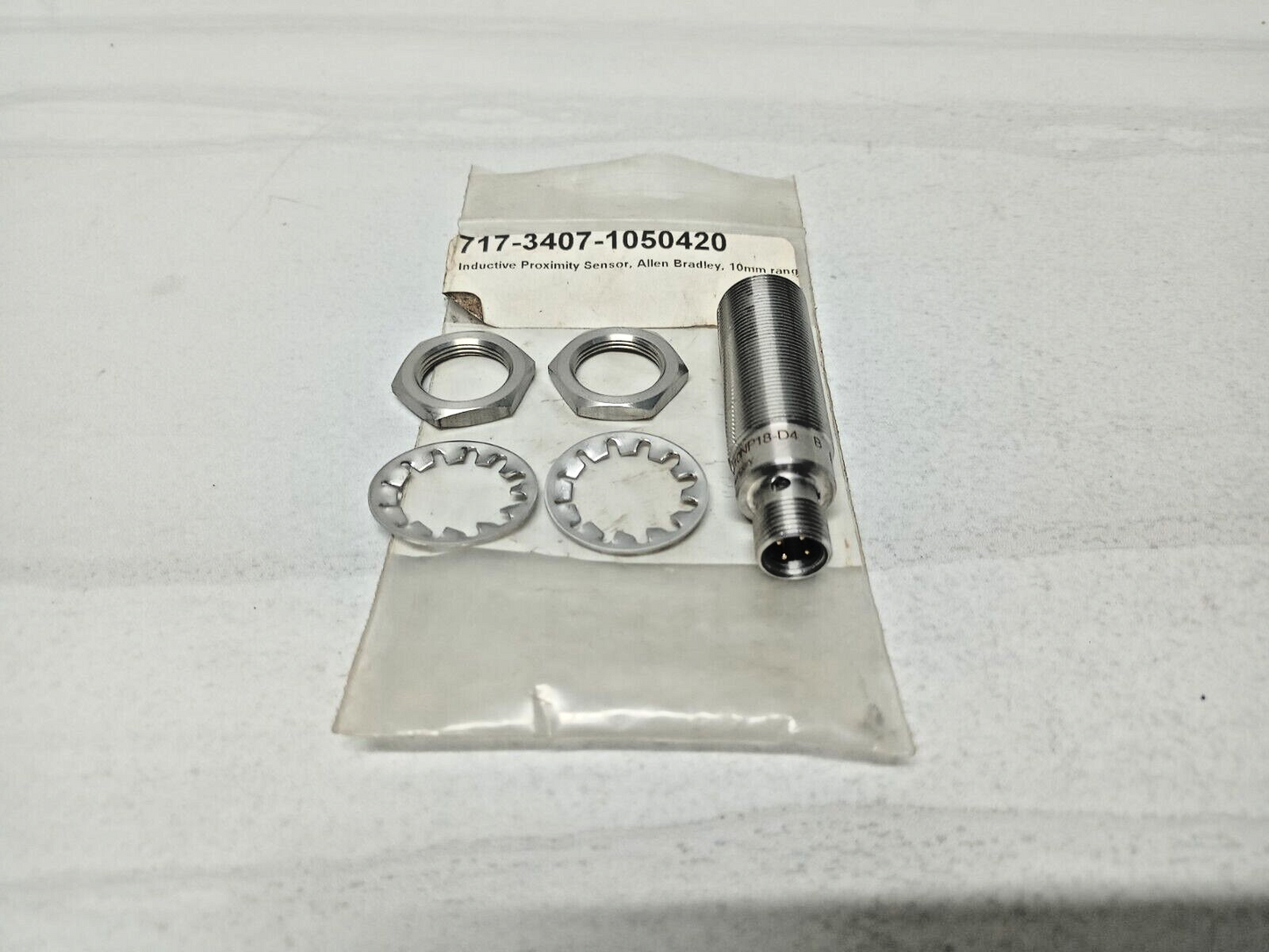 Allen Bradley 871TM-M10NP18-D4 Series B Proximity Sensor 10mm - NEW