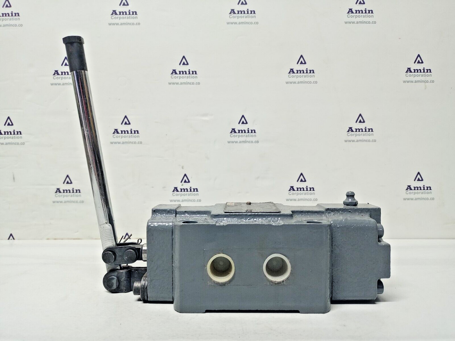 JIE&MING 34SO-L10H-W Hydraulic Directional control valve - NEW
