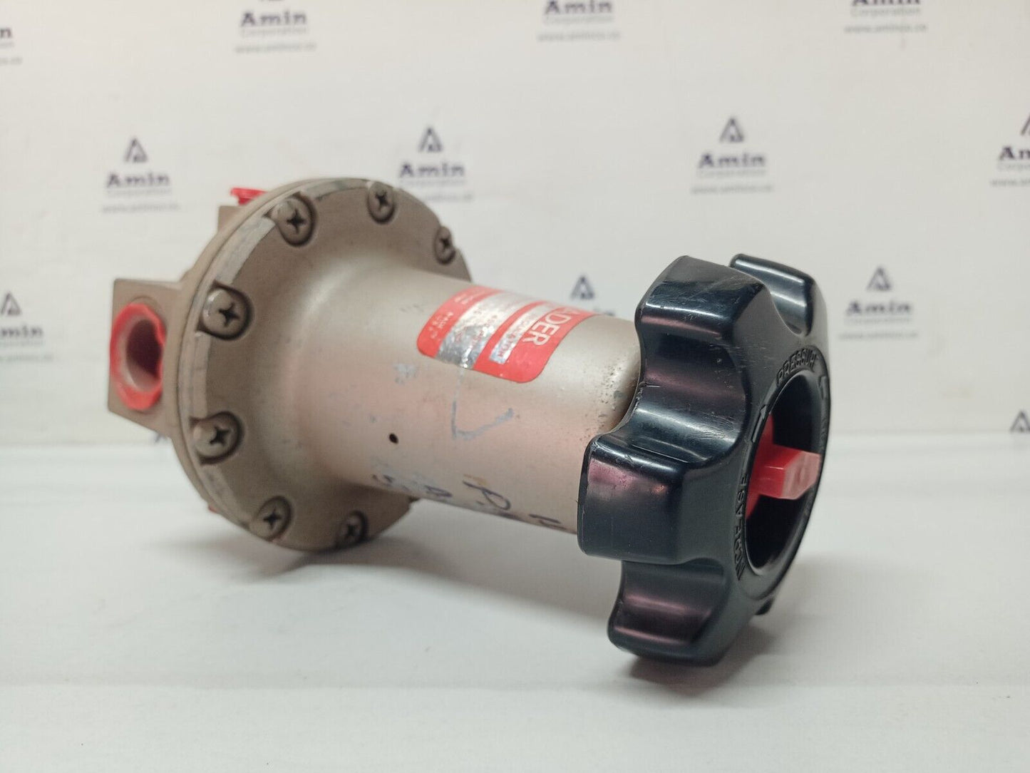 Schrader REGULATOR No.: 3566-2200, PRESSURE RANGE 5-125PSIG - NEW