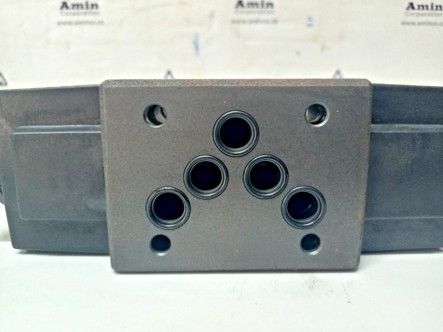 Yuken DSG-03-3C4-A100-50 Directional Control Valve - NEW