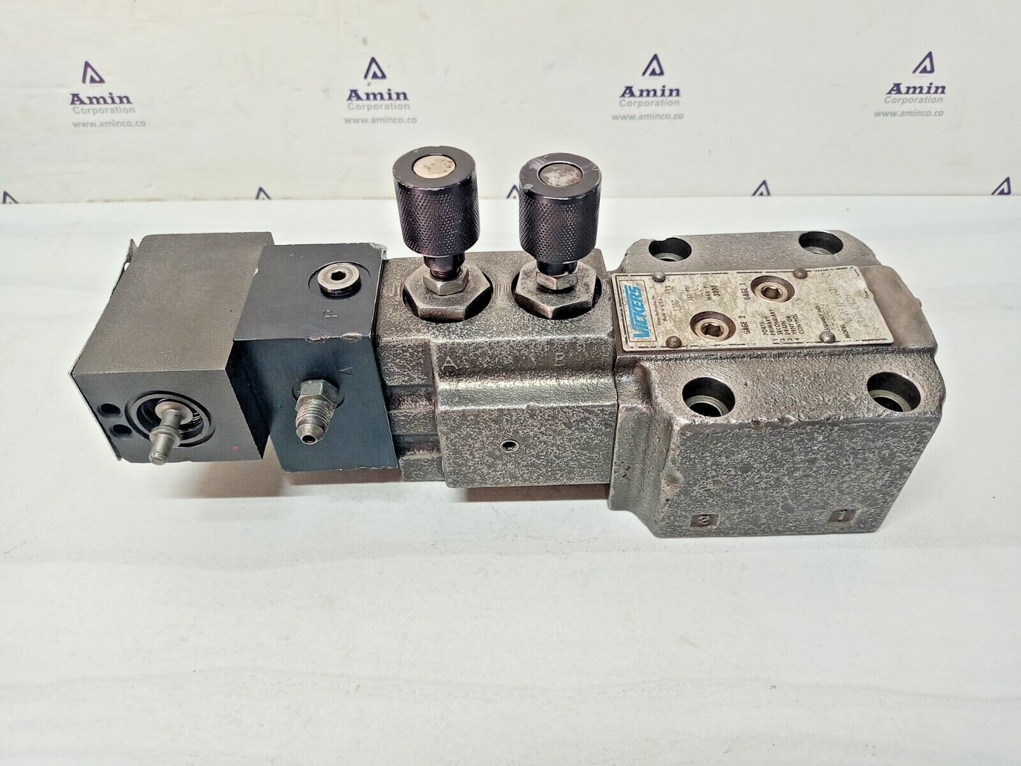 Vickers XG-06-FF-DG-0A-M-X2-ER440-EN434 with DG4V-3S-2A-M-X2-ER4-60 -Refurbished