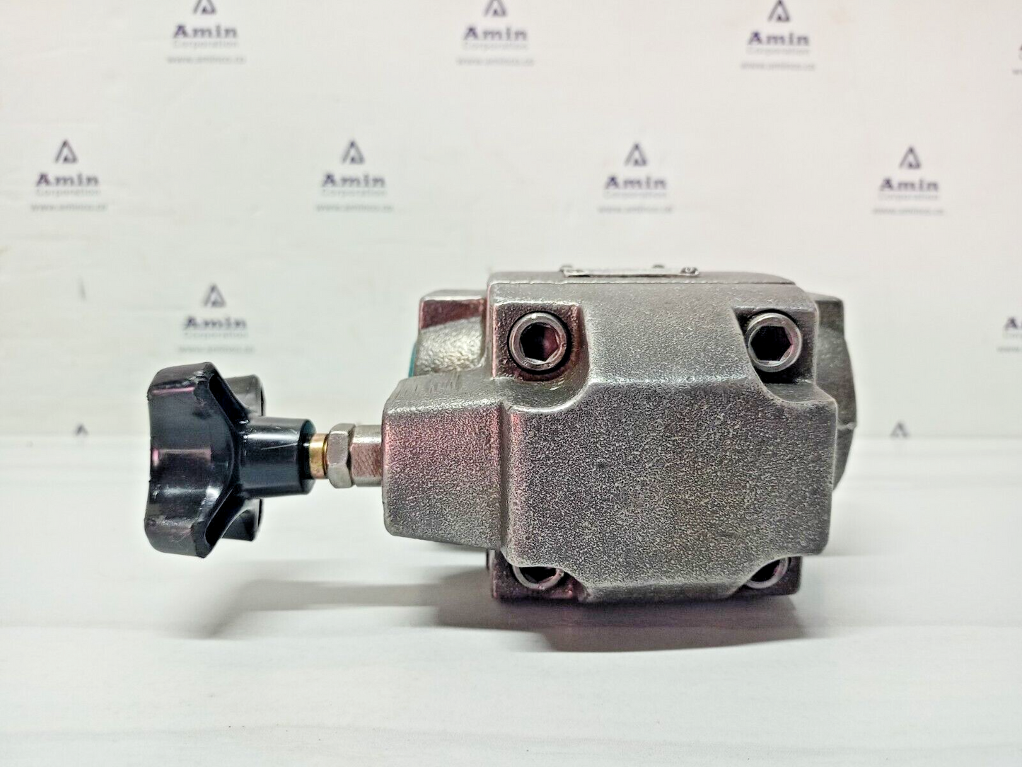 Vickers CT 10 F 30 pressure relief valve Rated pressure: 1500-3000 PSI CT10F30