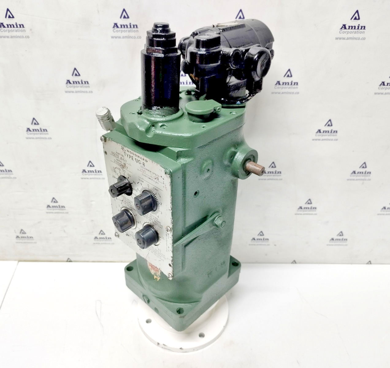 Woodward UG-8 Governor part No. : 8521-561 RPM: 700-1500 - TESTED