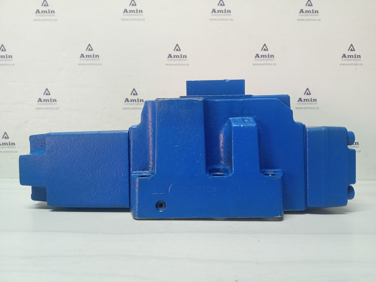 Rexroth 4WRH 25 W6-220-70 M Prop. Directional valve MNR: R900964592 - NEW