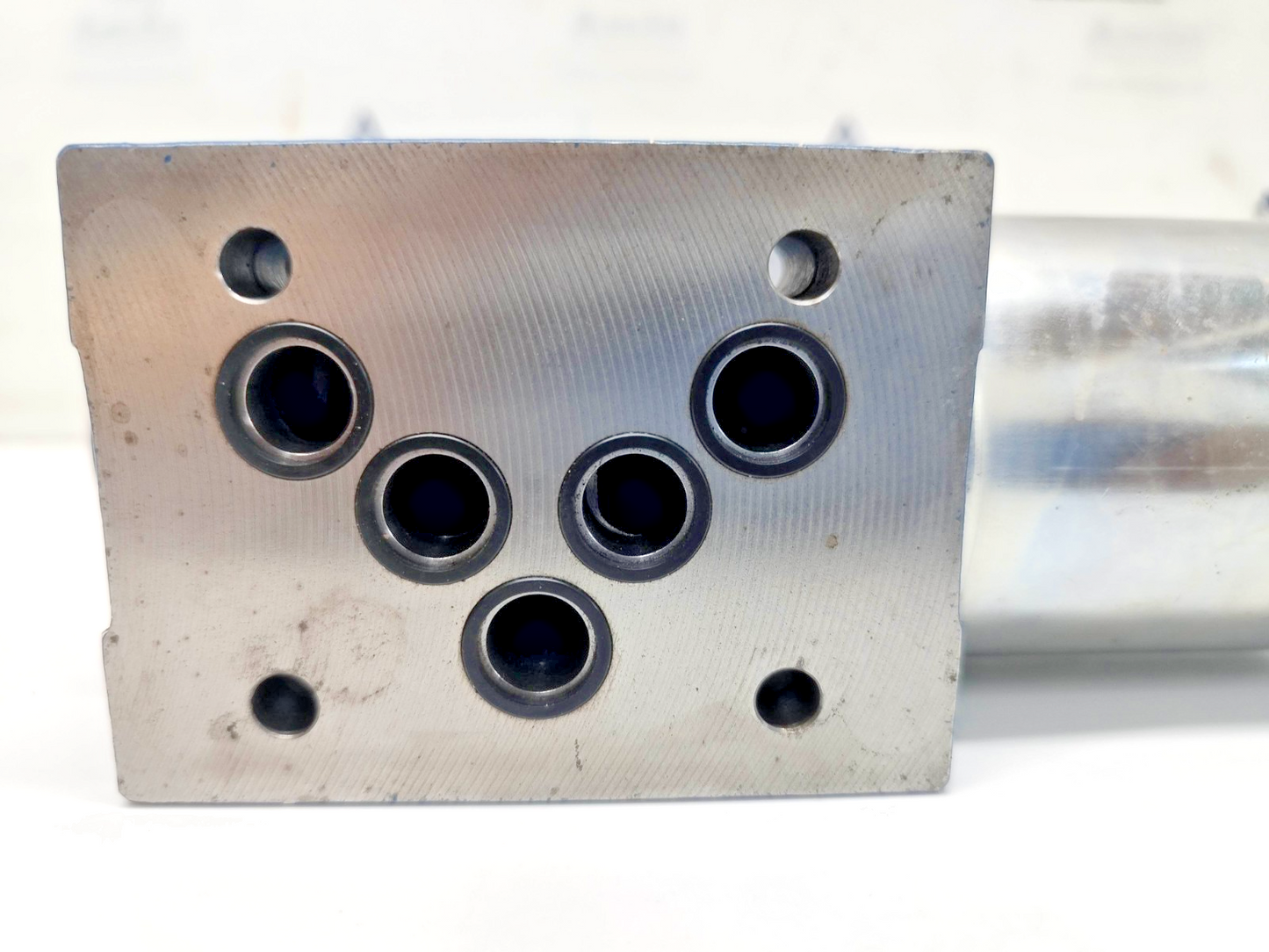 Rexroth 5-4WE 10 EB50/EG24N9K4/M Directional Control Valve MNR: R901339865 #2