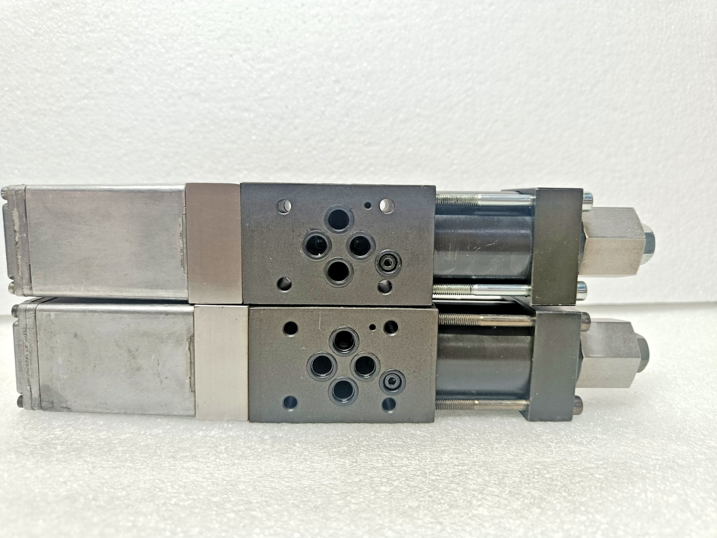 Moog D635-606B Hydraulic Servo valve Framo P/N: A11592 - Refurbished