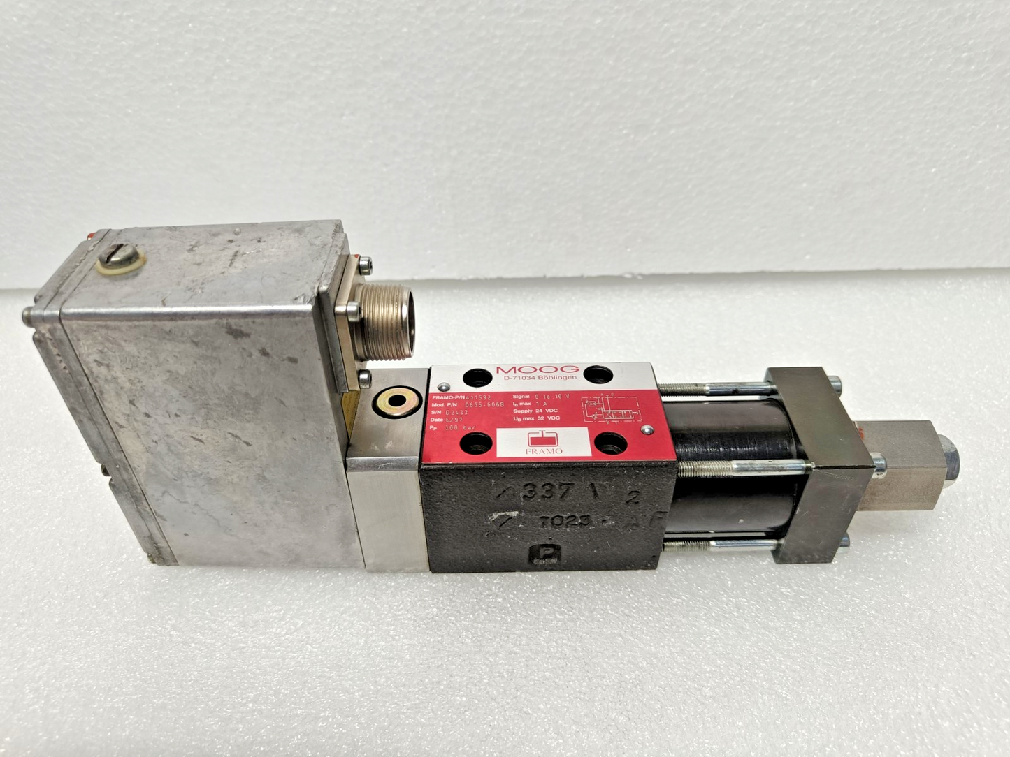 Moog D635-606B Hydraulic Servo valve Framo P/N: A11592 - Refurbished