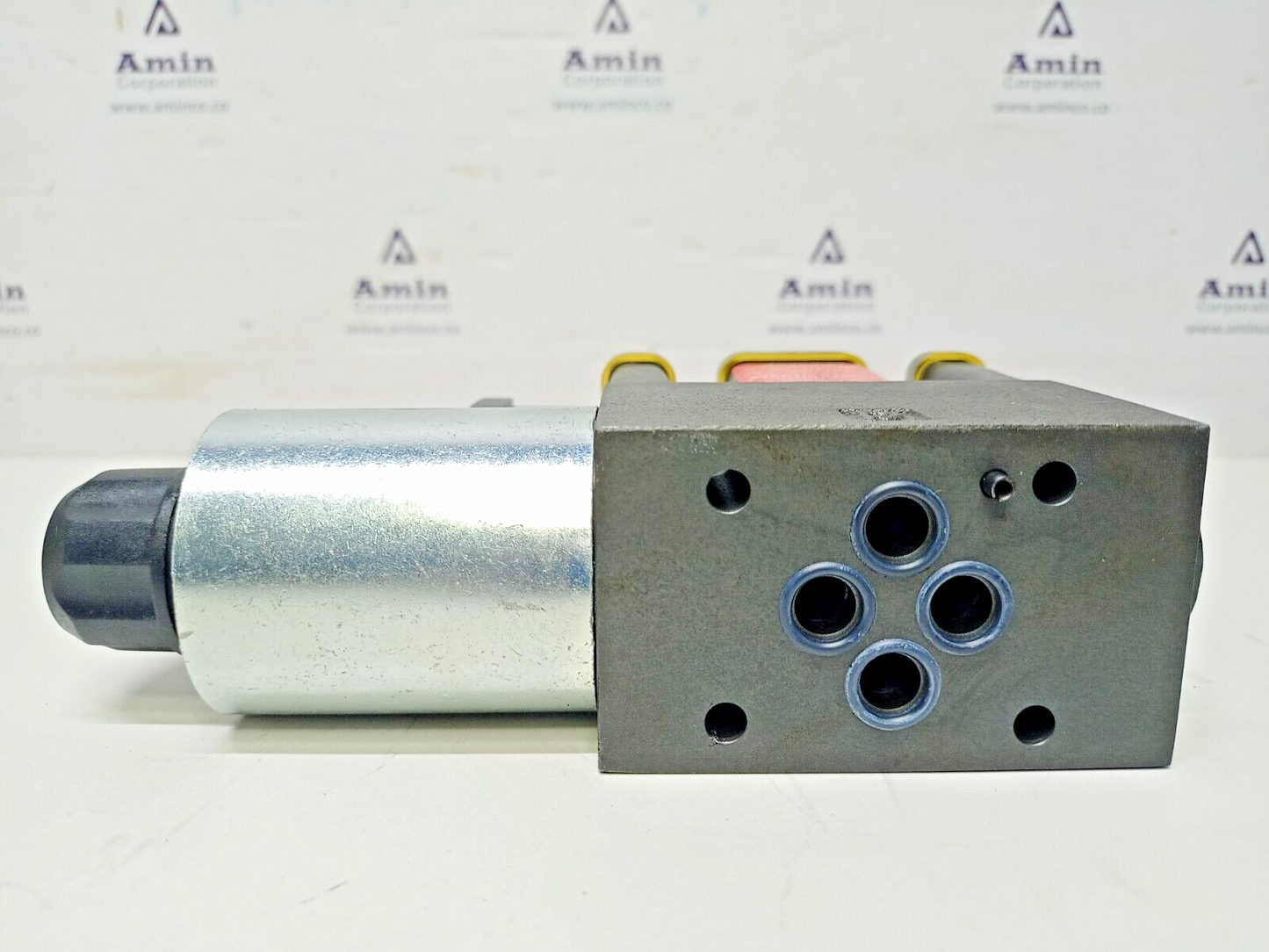 Denison Hydraulics A4D0131510101C1G0Q61 Directional control valve 24VDC - NEW
