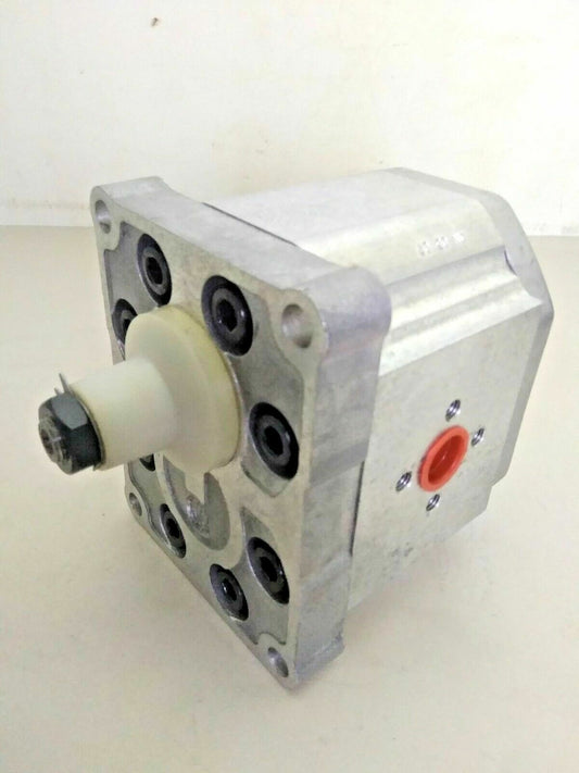 Sauer Danfoss SNP3/22 D C001 Hydraulic Gear Pump - NEW