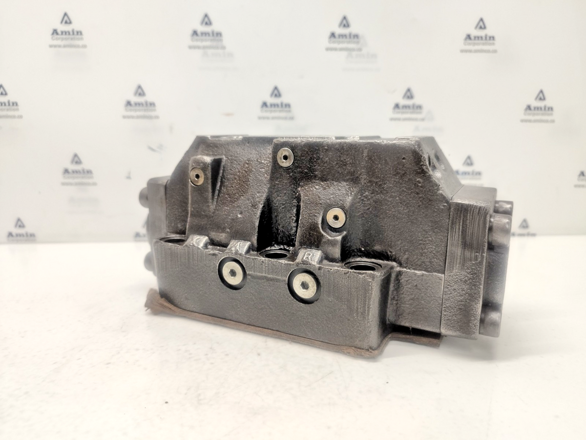 Vickers DG5S-8-2C-T-M-X1-ER4-30 Directional control Valve - NEW #2