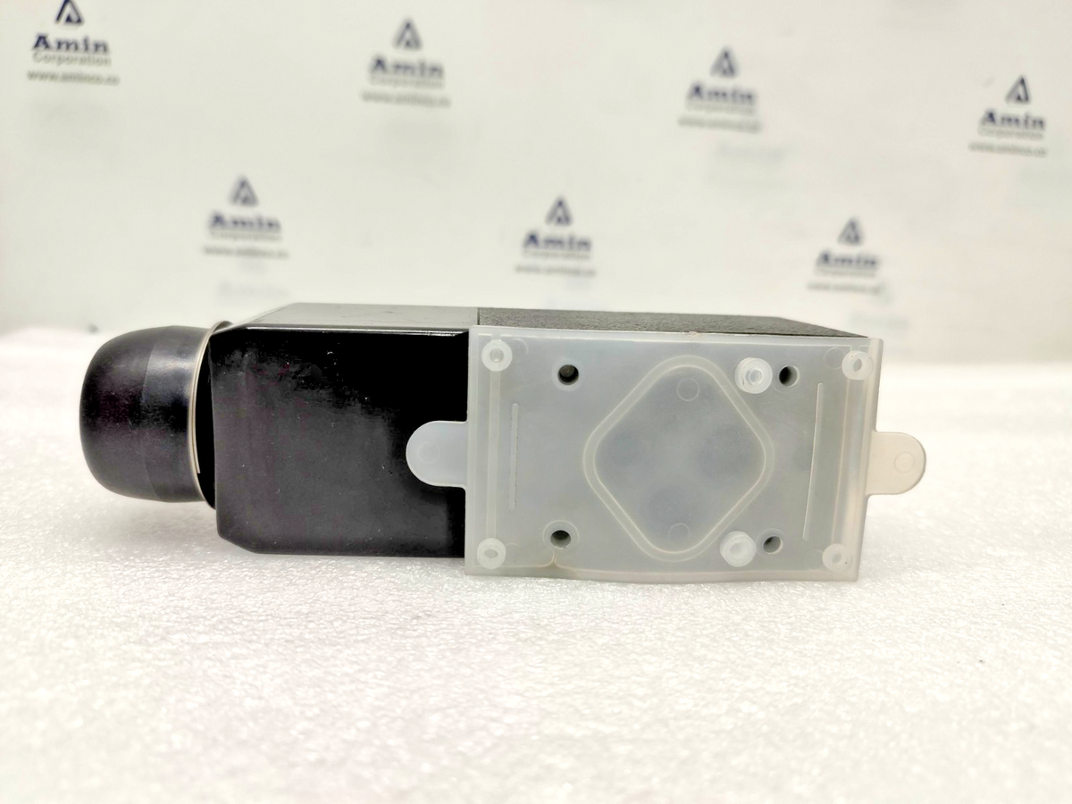 Vickers by Danfoss DG4V-3-2A-H-MU-B6-60 Directional control valve - NEW