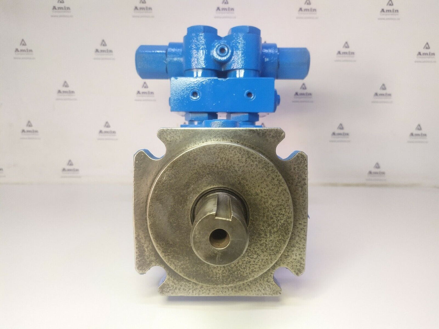 Eaton Char-lynn 2BE12AD4R6-B Hydraulic Motor