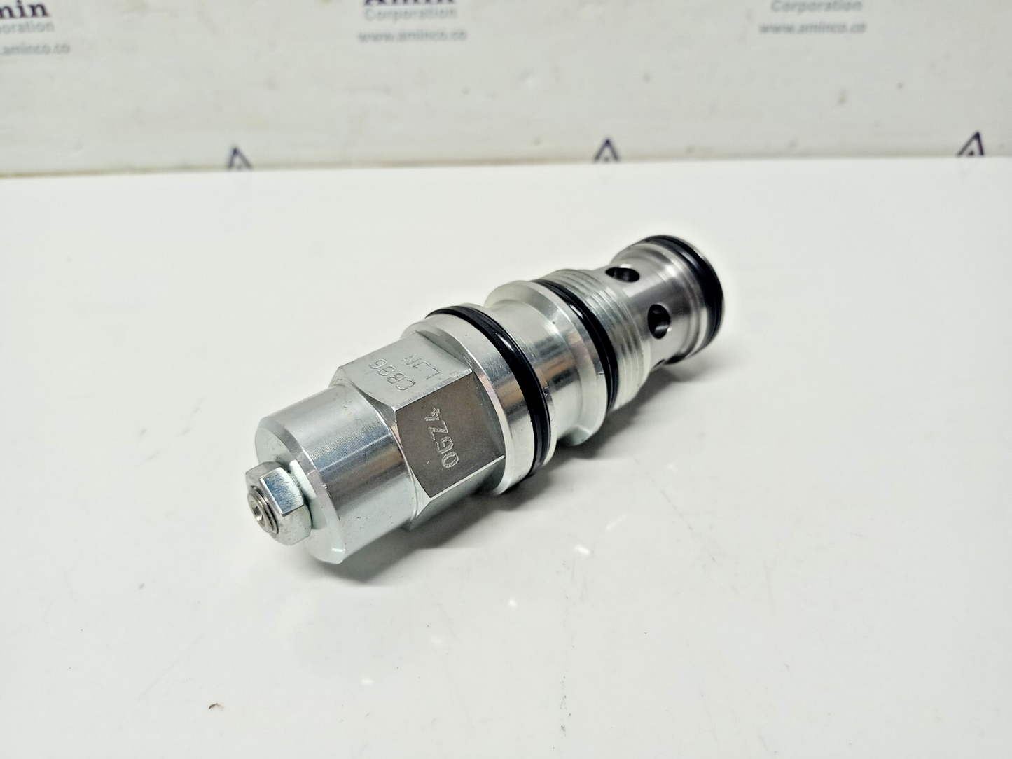 Sun hydraulics CBGG-LJN 4.5:1 pilot ratio counterbalance valve CBGGLJN -NEW