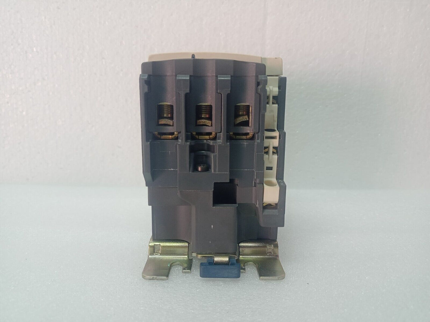 Telemecanique LC1D40 (LC1 D4011) Contactor