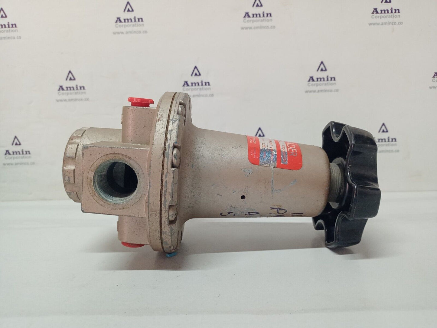 Schrader REGULATOR No.: 3566-2200, PRESSURE RANGE 5-125PSIG - NEW