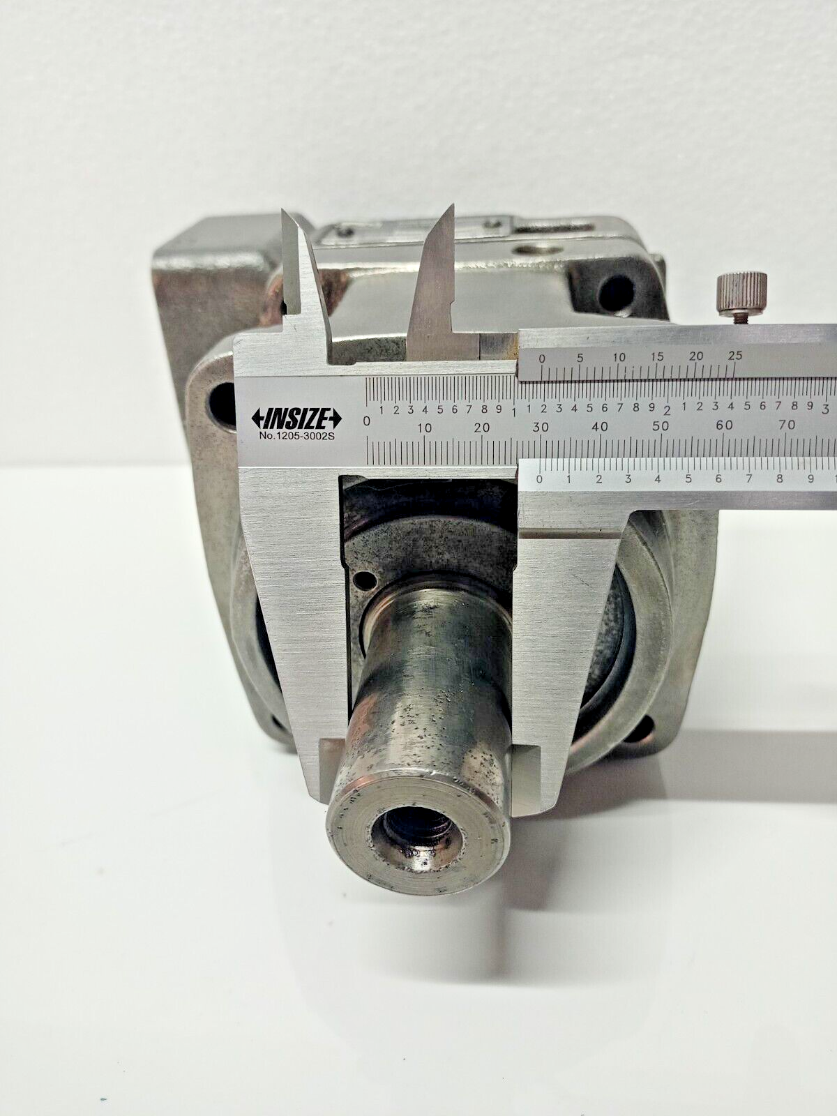 Parker F12-030-RF-IV-K-000-000-0 Hydraulic Piston Pump 30cm3 - NEW
