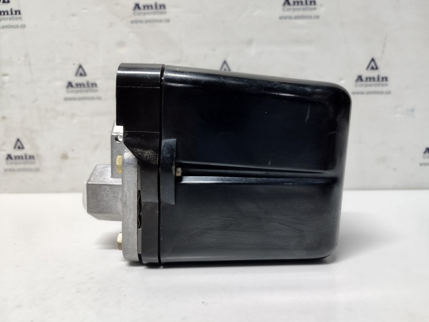Condor MDR53/16 Pressure Switch AC-15, 4A, 250V, 9.2-10bar