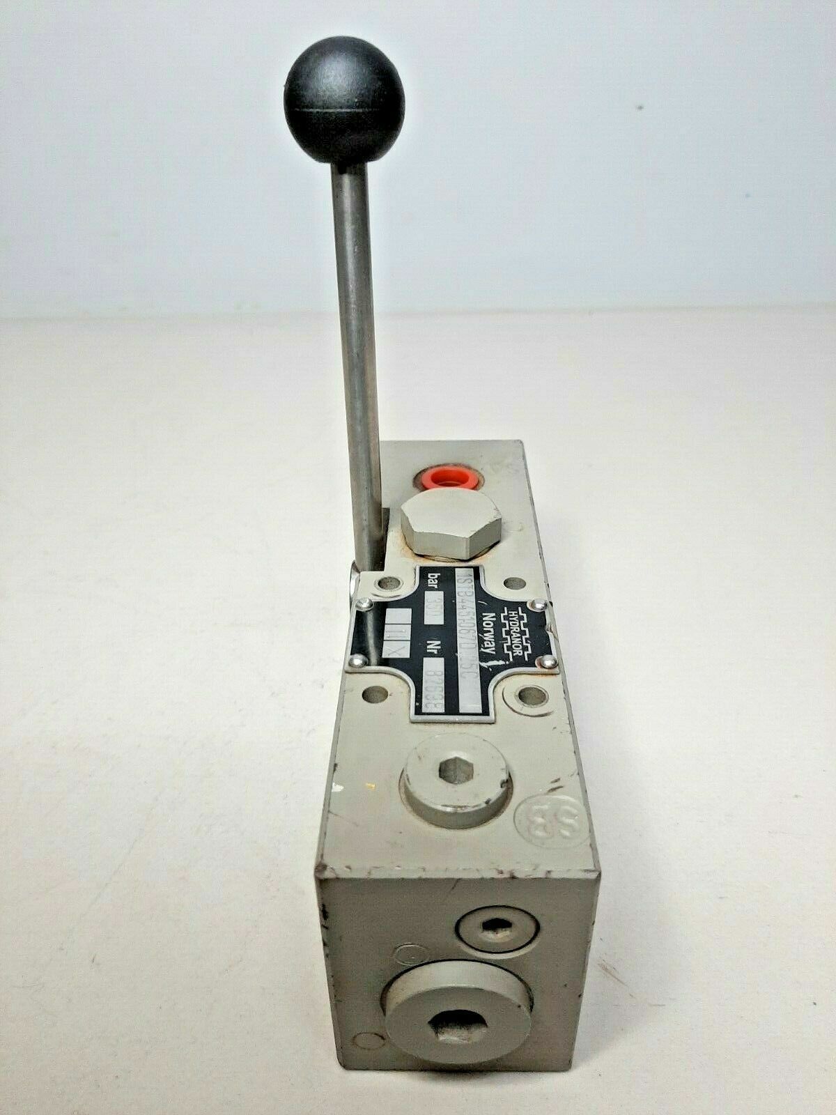 Hydranor 1STB4451067D.25C Lever operated control valve Capacity: 350 bar - NEW