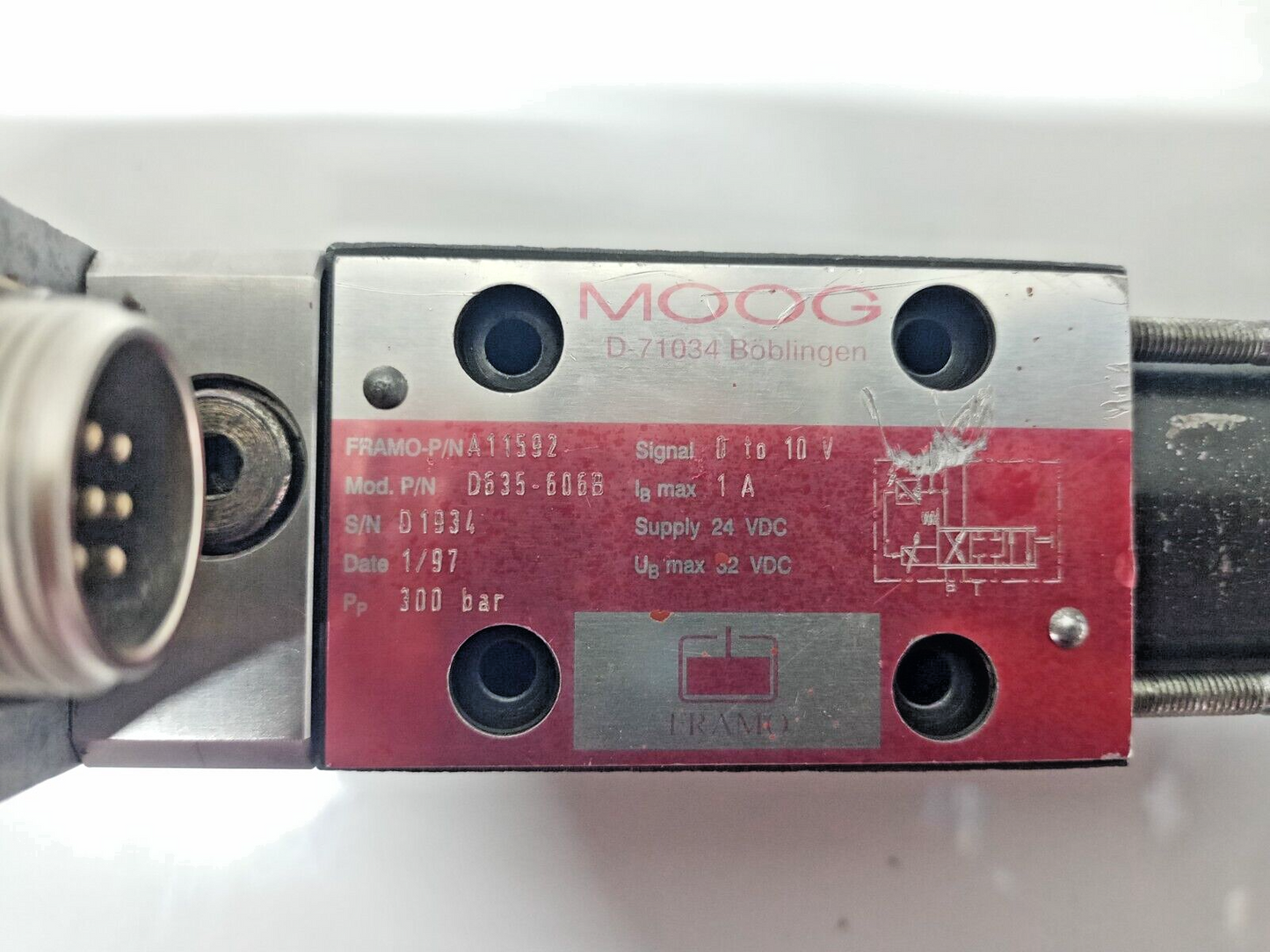Moog D635-606B Hydraulic Servo valve Framo P/N: A11592, 300bar, 24VDC