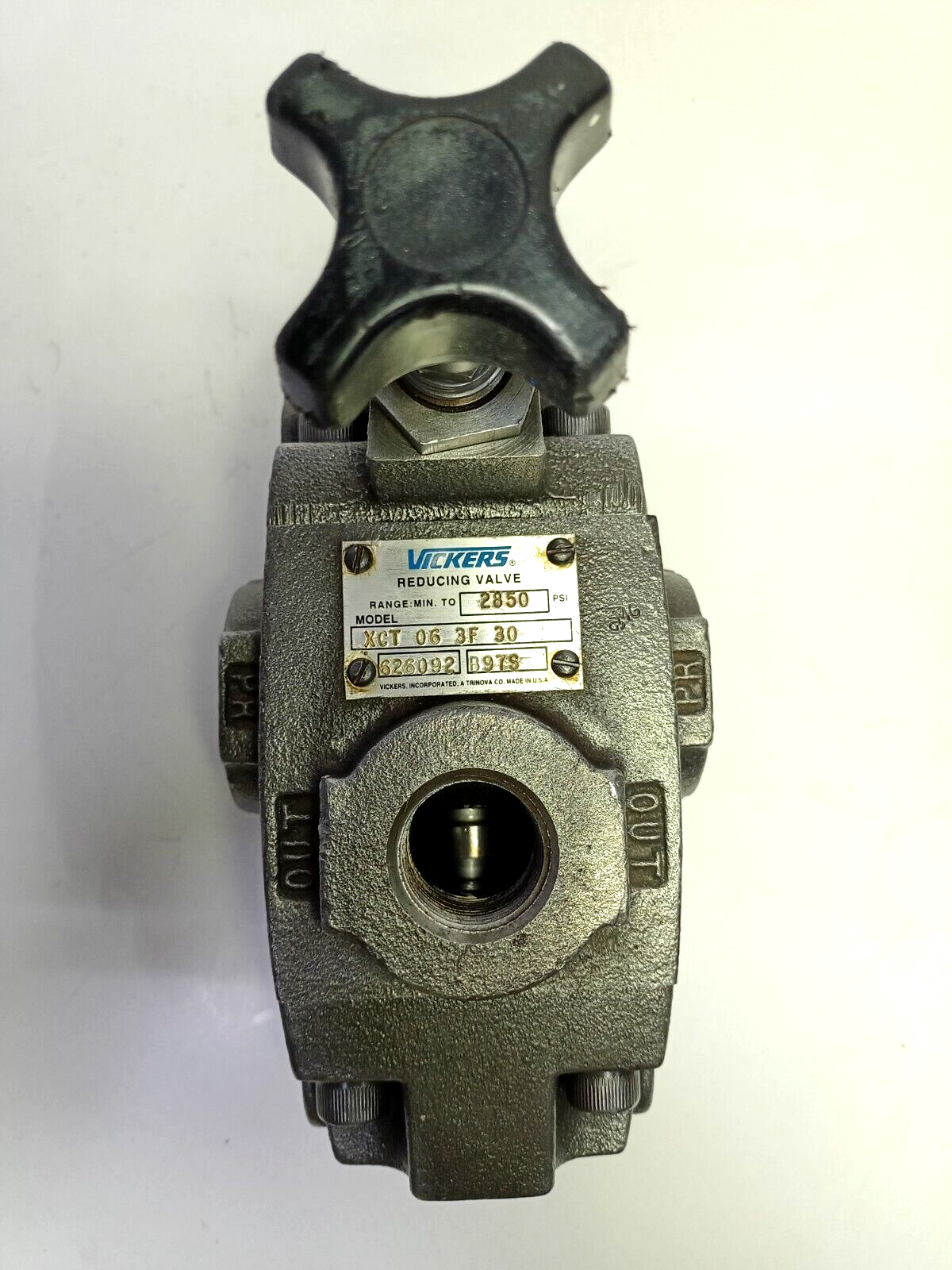 Vickers XCT-06-3F-30 Pressure Reducing Valve 2850 PSI Max. - NEW
