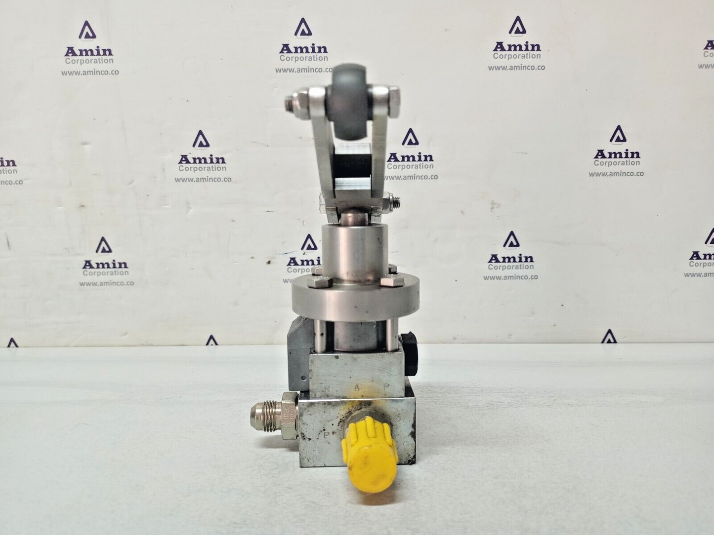 Hawe TZ3-1 3/2-way Hydraulic Directional Seated Valve - NEW