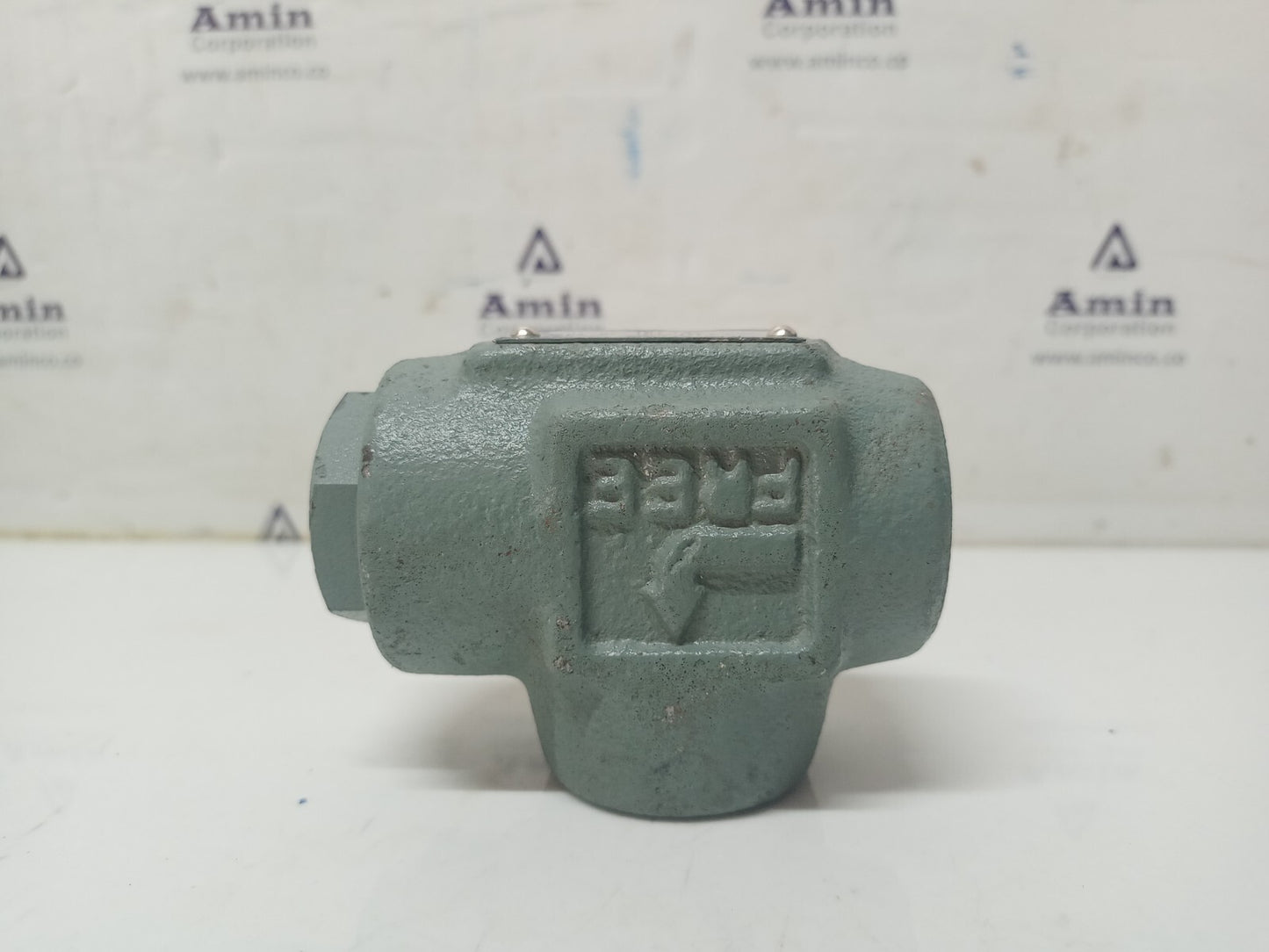 Yuken CRT-03-04-50 Right angle Check valve - NEW