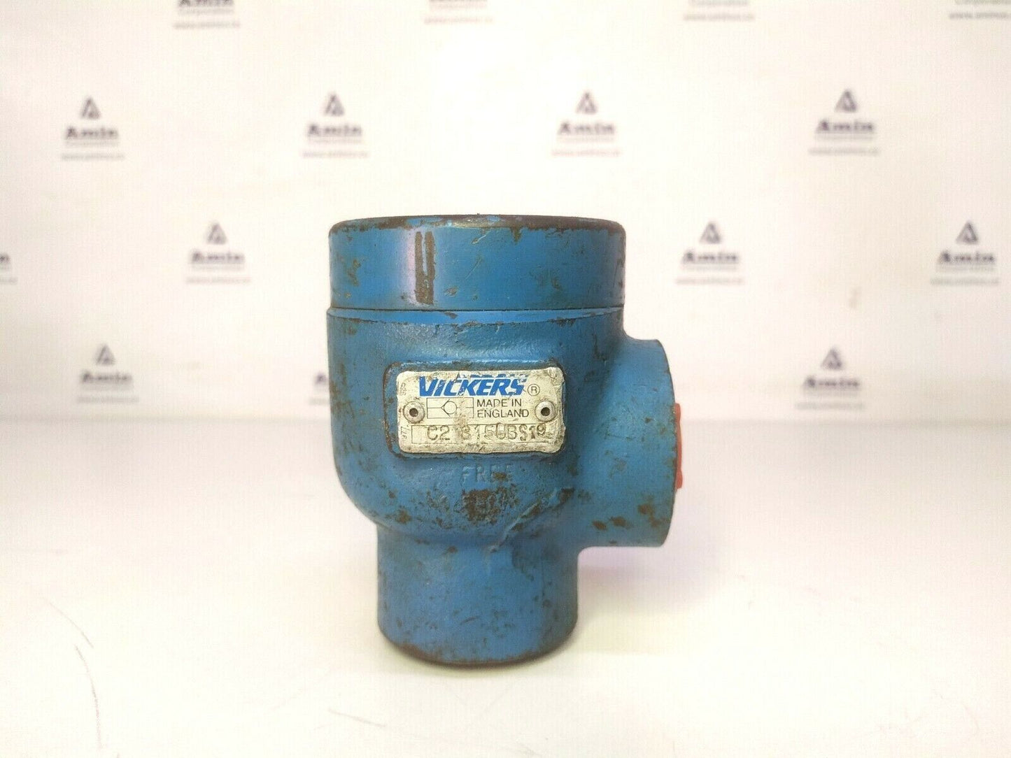 Vickers C2 815UBS19 CHECK VALVE - NEW