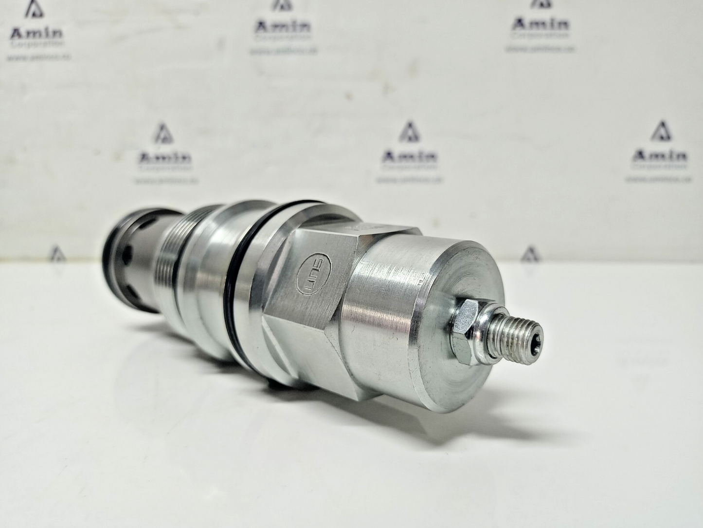 Sun hydraulics RVIA-LBN pilot-operated, balanced piston relief valve -NEW