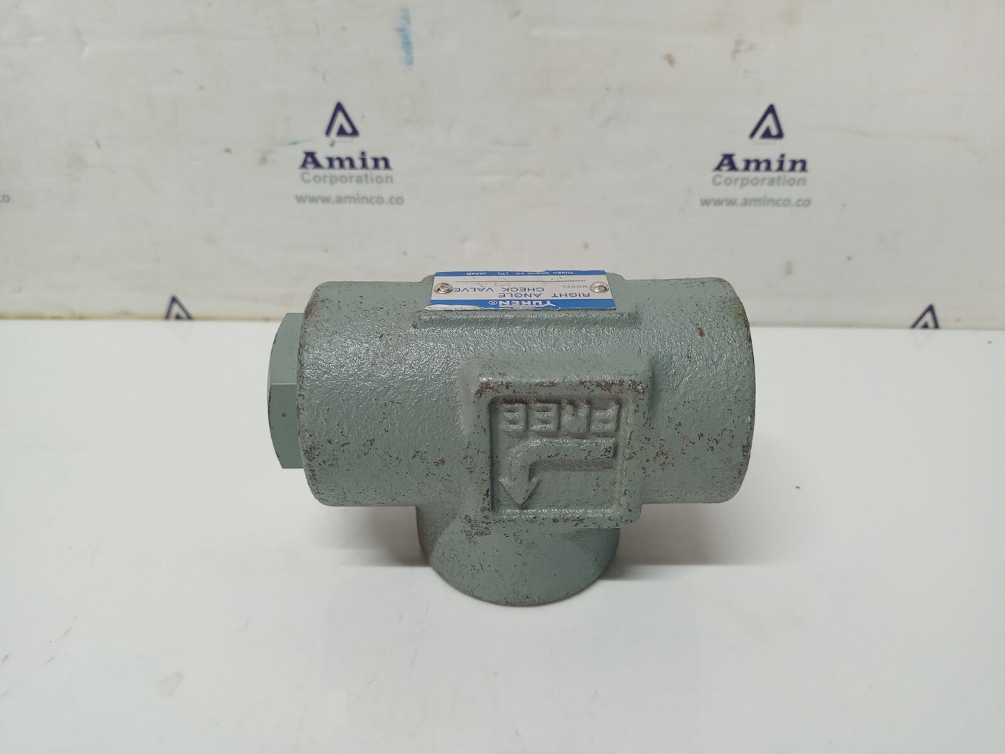 Yuken CRT-06-04-50 Right angle Check valve - NEW