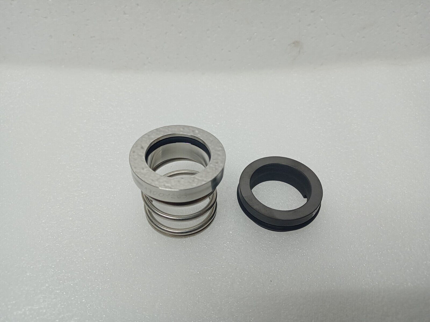 John Crane Mechanical seal size: 30mm - NEW