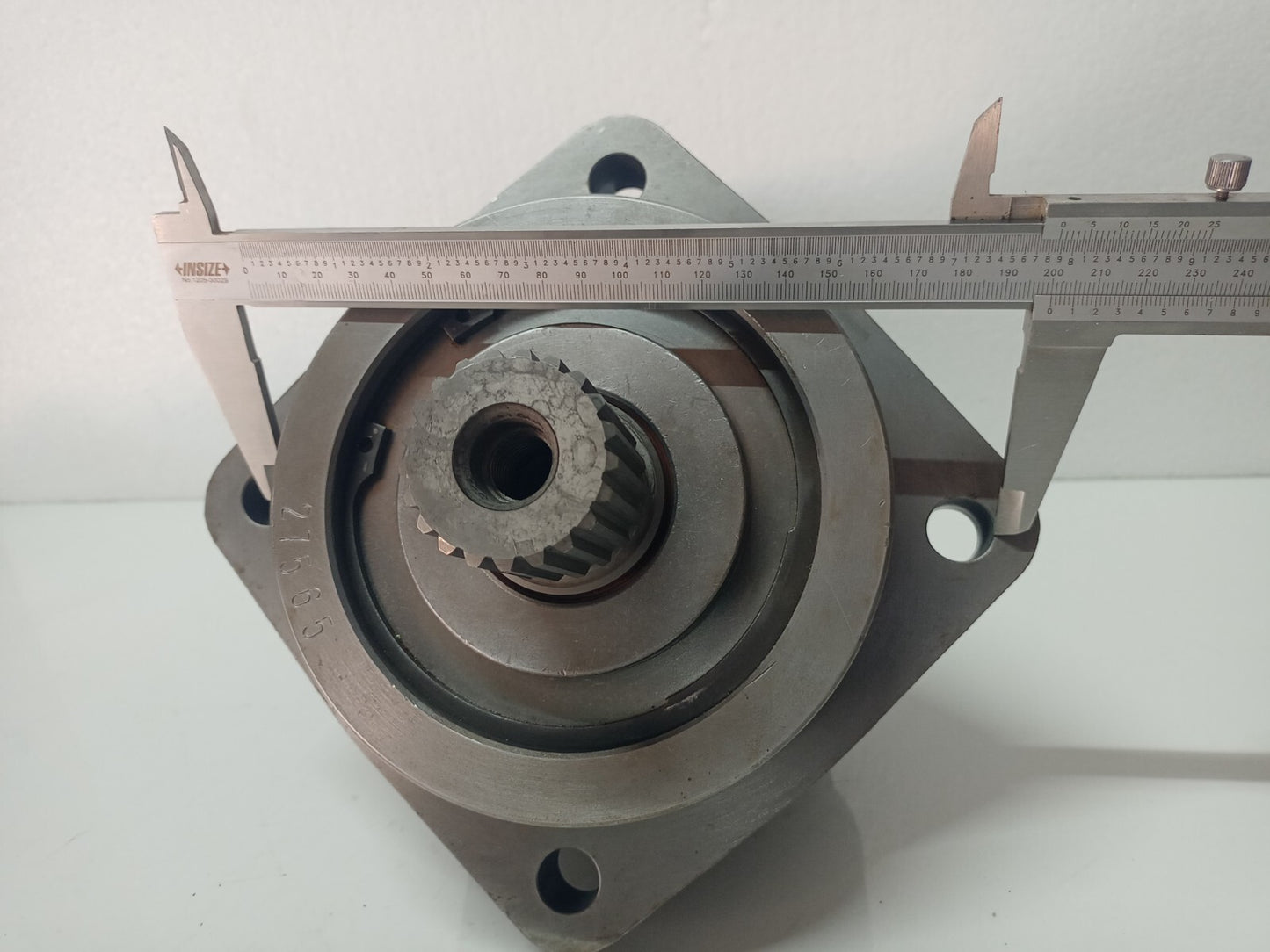 A2FM107/61W-VAB100 Hydraulic Axial piston motor - NEW