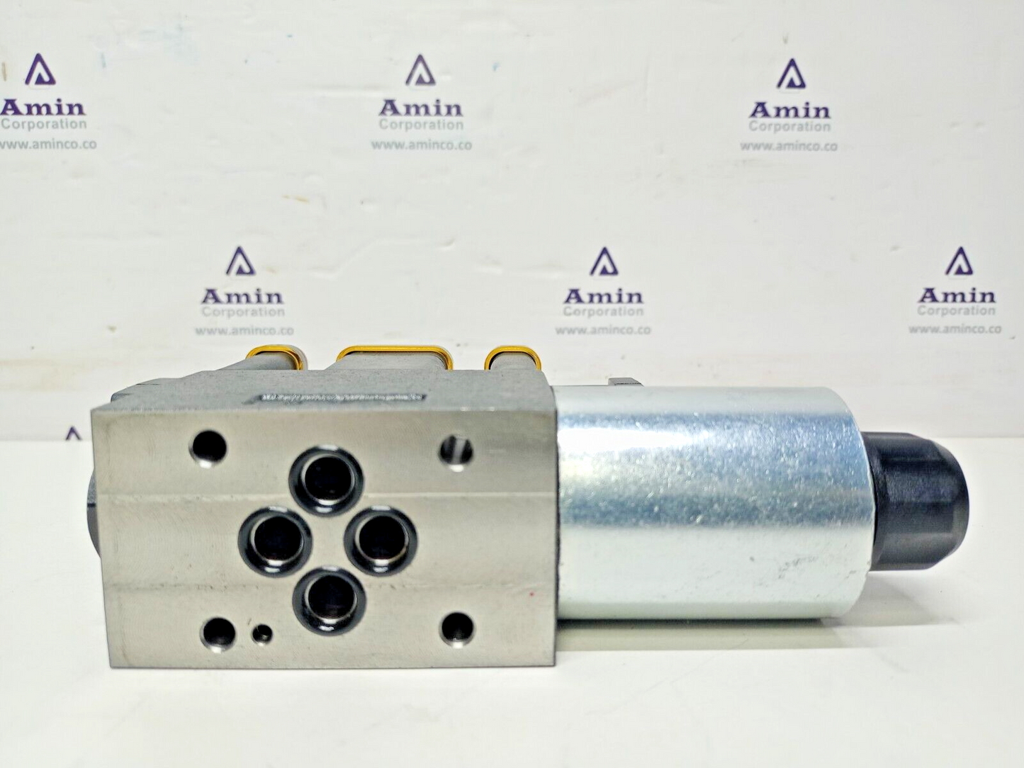 Parker D1VW 020BNJG91 Directional Control Valve D1VW series - NEW