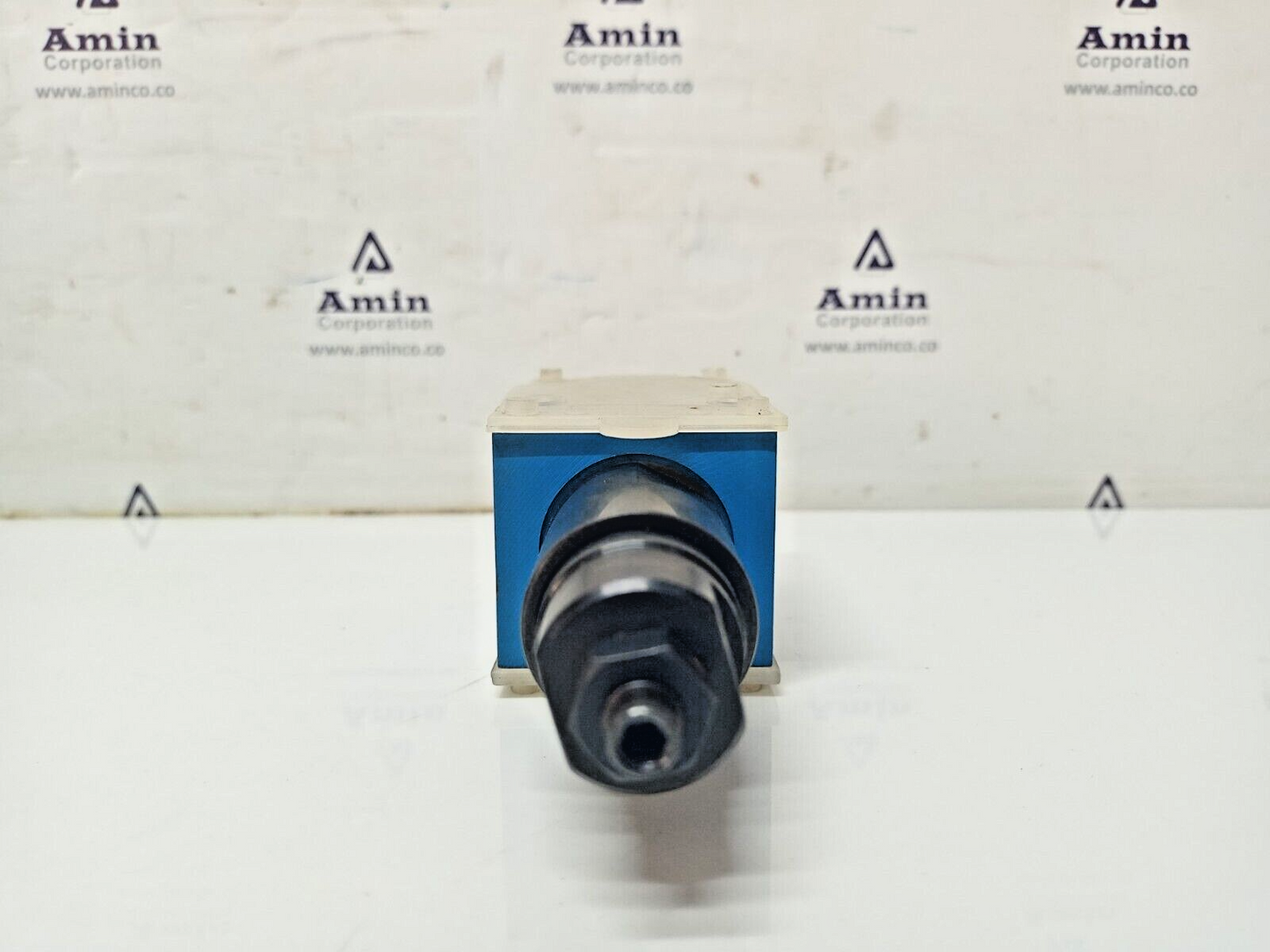 Eaton Vickers DGMC-3-BT-GW-41 Pressure Relief Valve - New