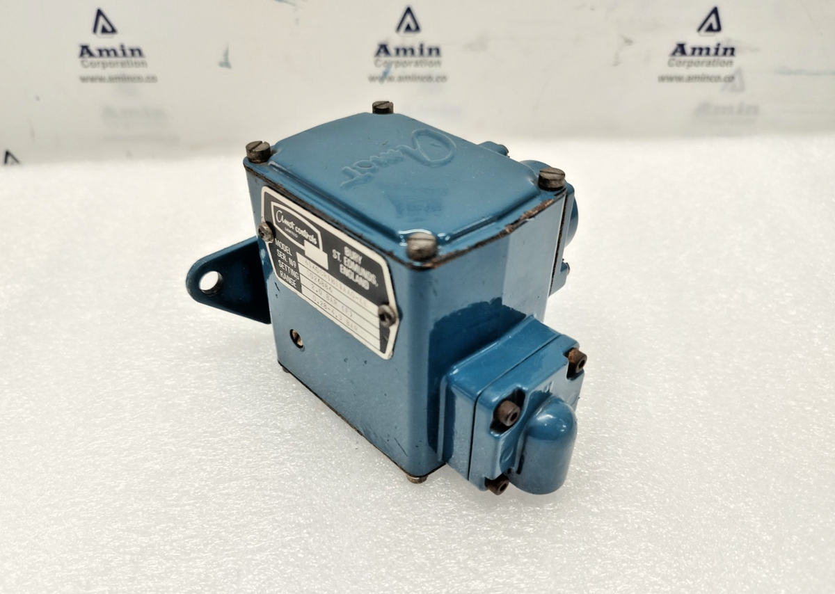 Amot Controls 4140CR1H11AA0-EE Range: 0.28-4.3 bar Pressure Switch - NEW