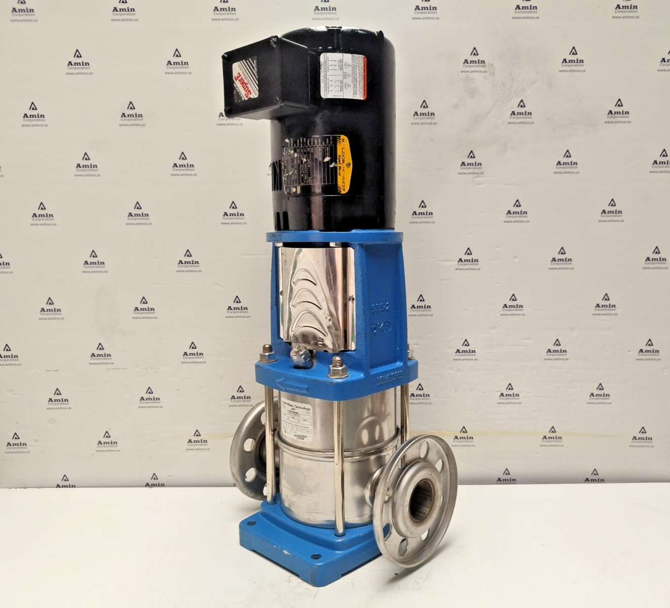 Goulds pump 10SV2FE4F50 e-SV series Multi stage pump with Motor 2hp, 3450rpm NEW