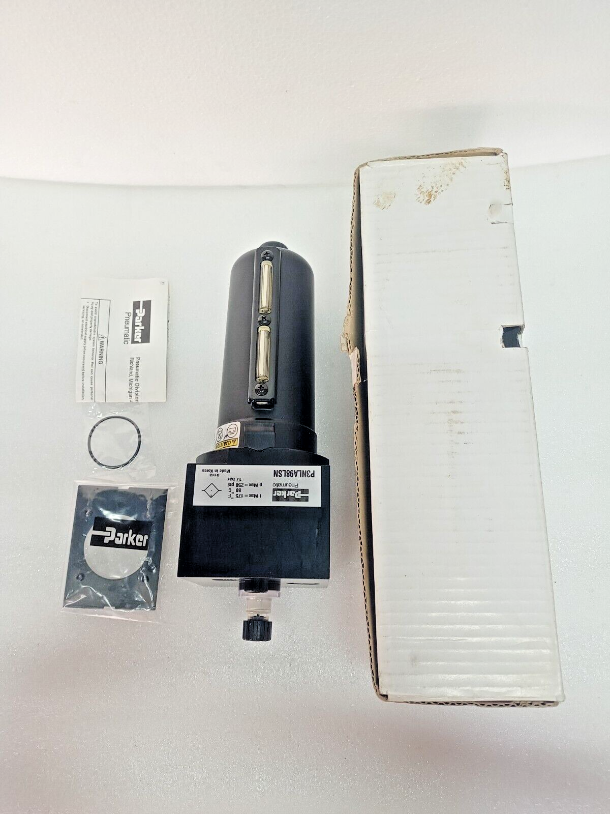 Parker P3NLA98LSN Mist air lubricator 1'' - NEW