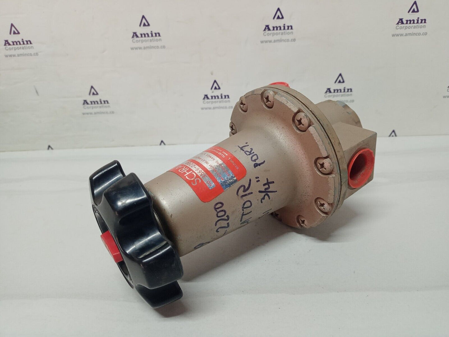 Schrader REGULATOR No.: 3566-2200, PRESSURE RANGE 5-125PSIG - NEW