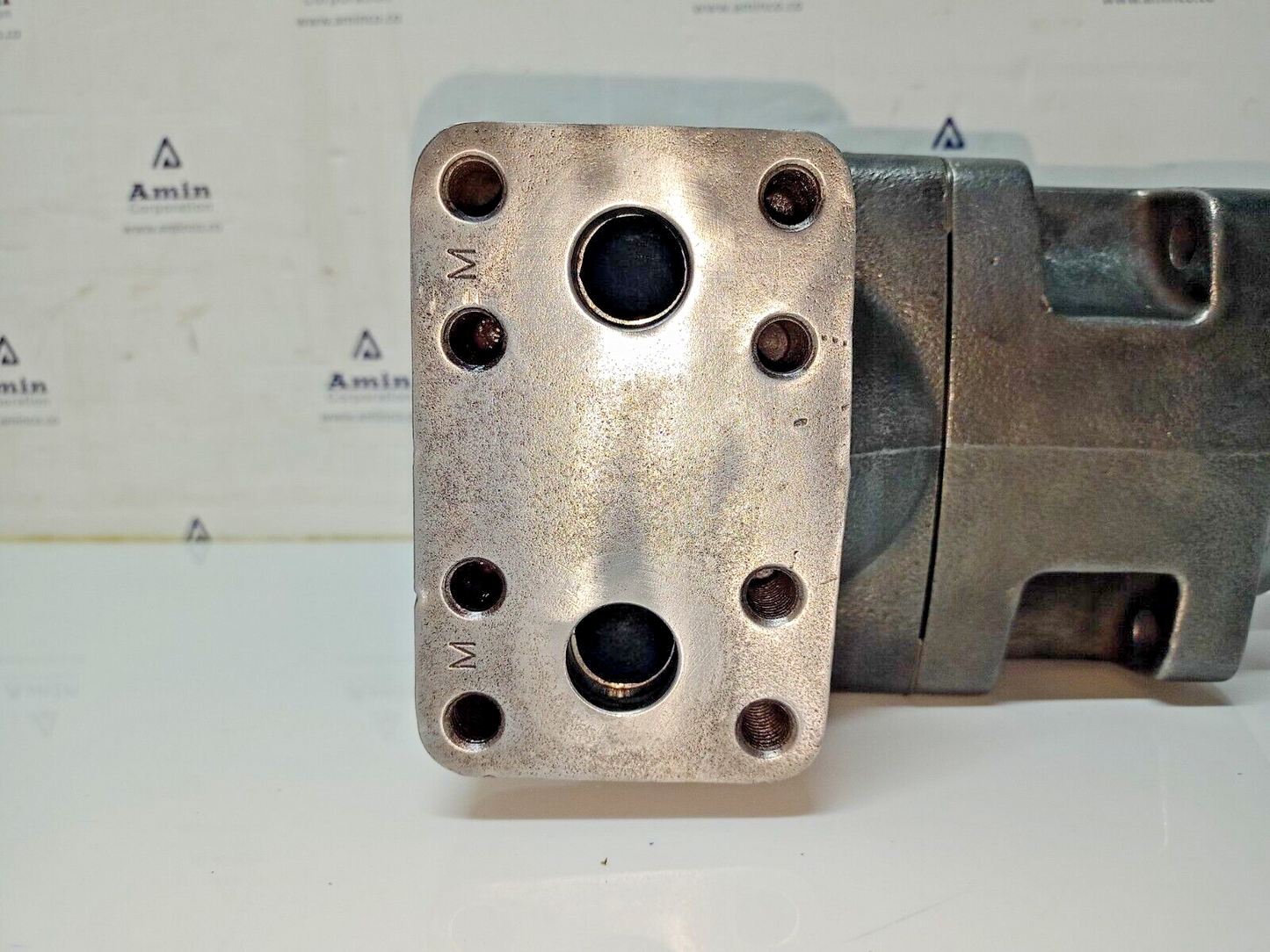 Parker F12-030-RF-IV-K-000-000-0 Hydraulic Piston Pump 30cm3 - NEW