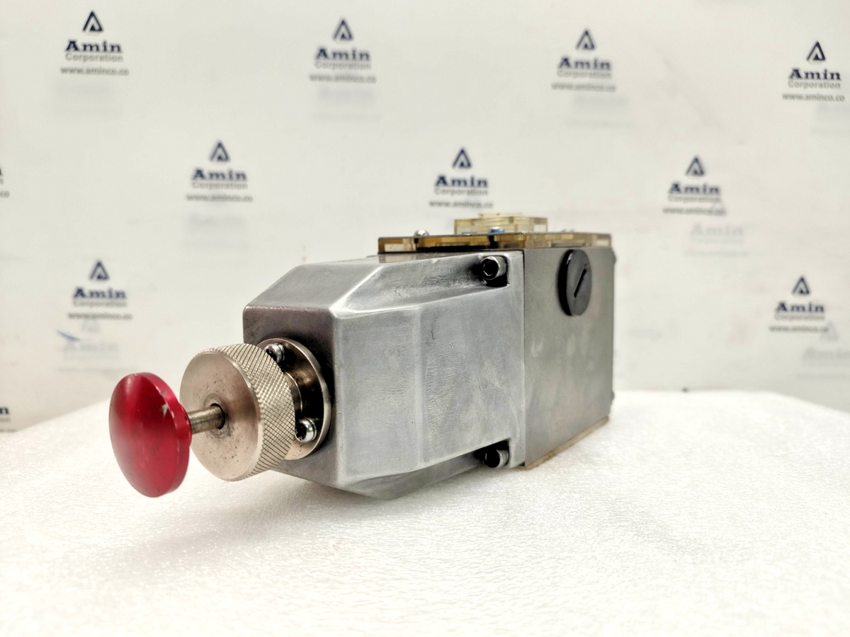 Kawasaki Rexroth 4WE10D-10L0/LW100NDL-G07 Directional Control Valve - NEW