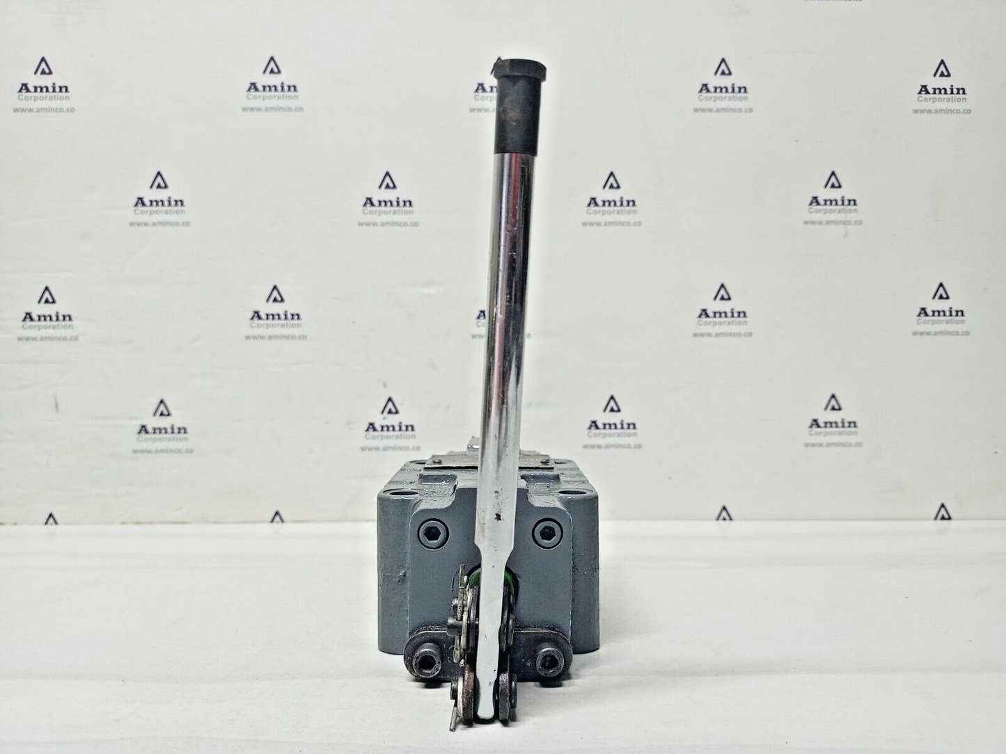 JIE&MING 34SO-L10H-W Hydraulic Directional control valve - NEW