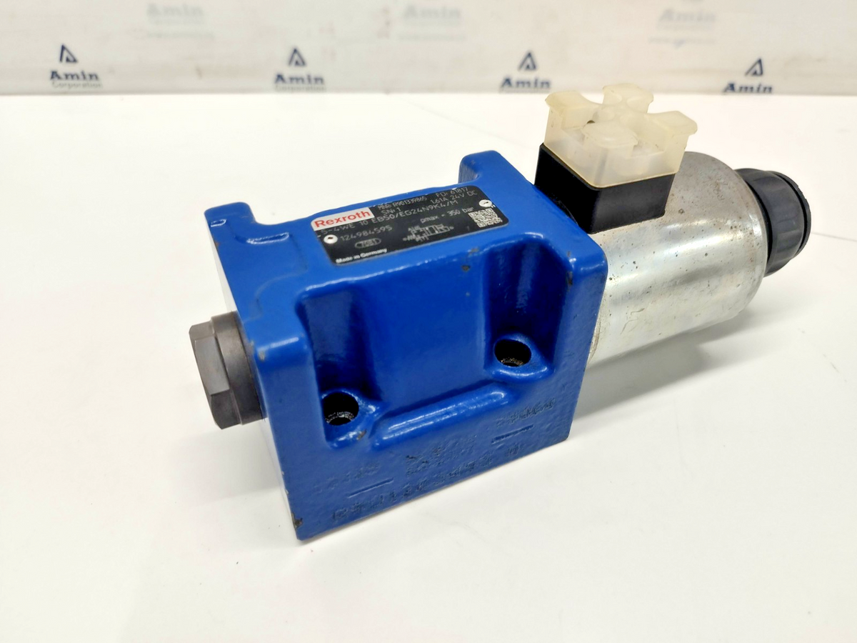 Rexroth 5-4WE 10 EB50/EG24N9K4/M Directional Control Valve MNR: R901339865 - NEW
