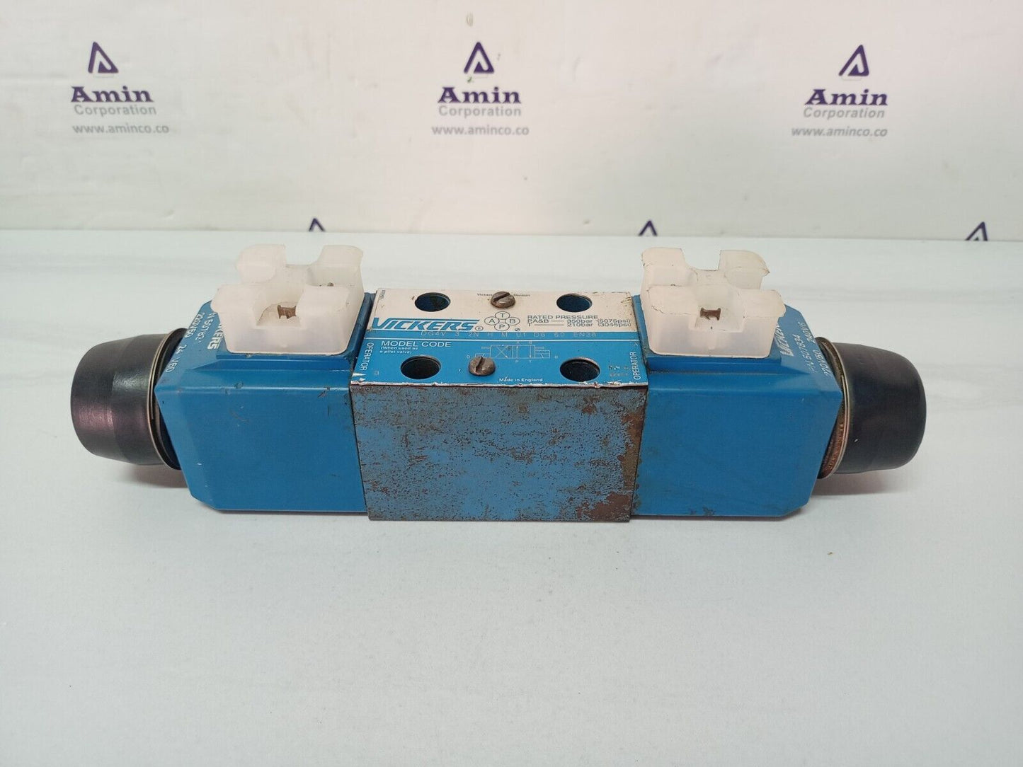 Vickers DG4V-3-2N-H-M-U1-D6-60 EN38 Directional Control valve
