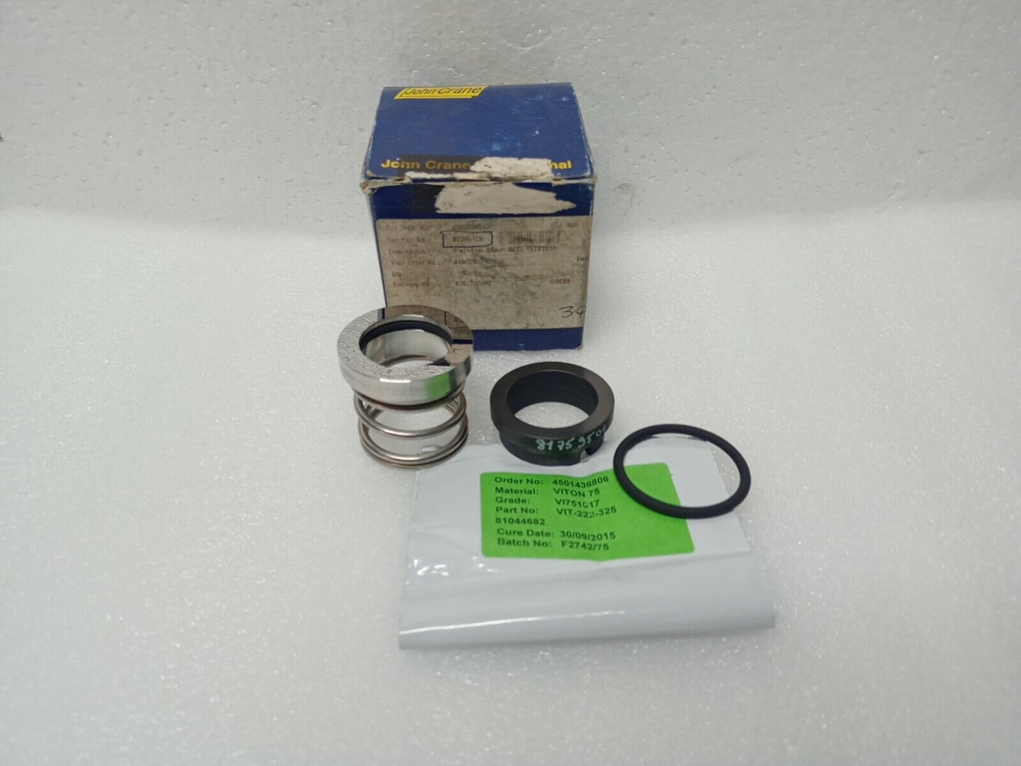 John Crane Mechanical seal size: 30mm - NEW
