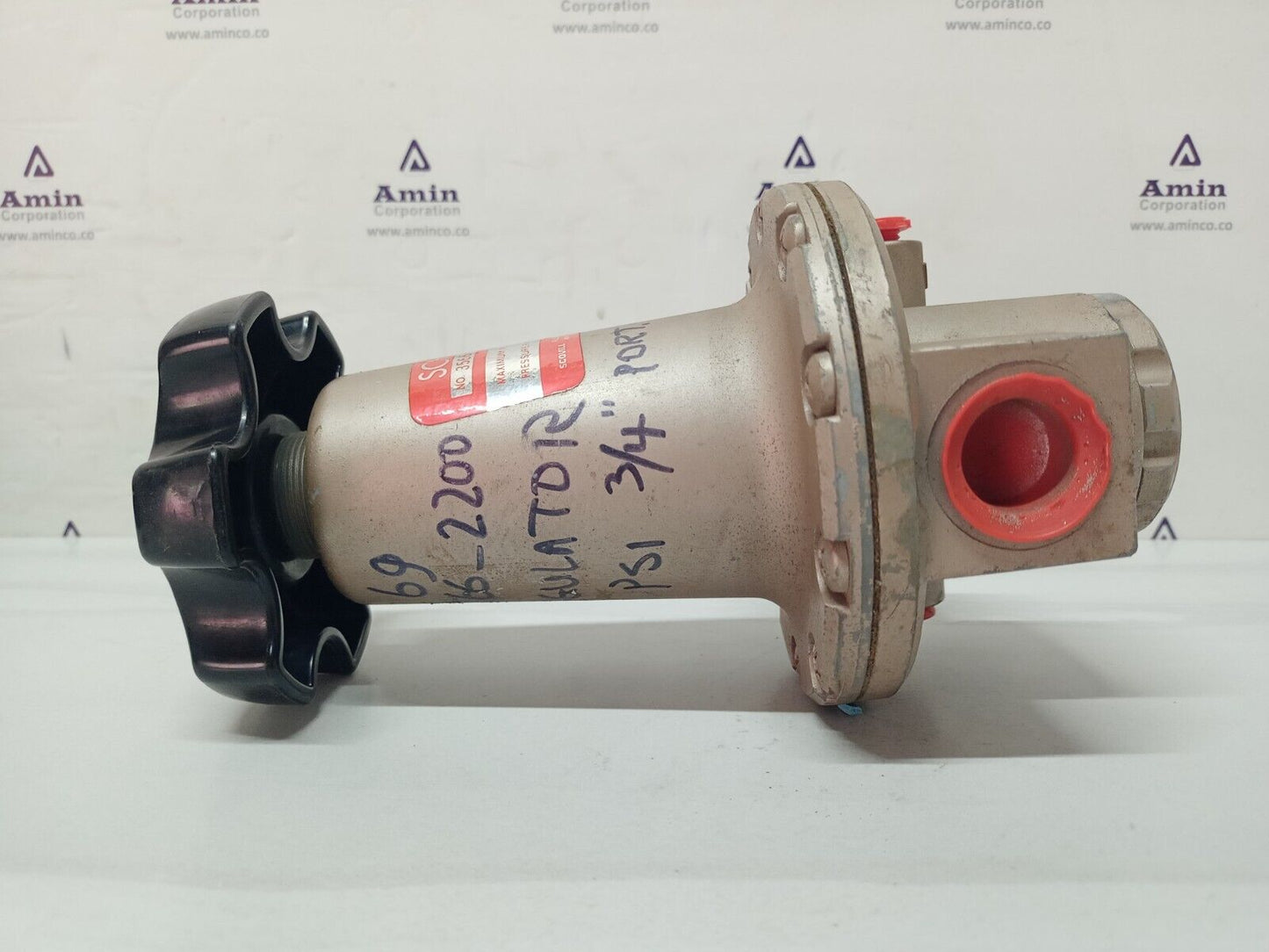 Schrader REGULATOR No.: 3566-2200, PRESSURE RANGE 5-125PSIG - NEW