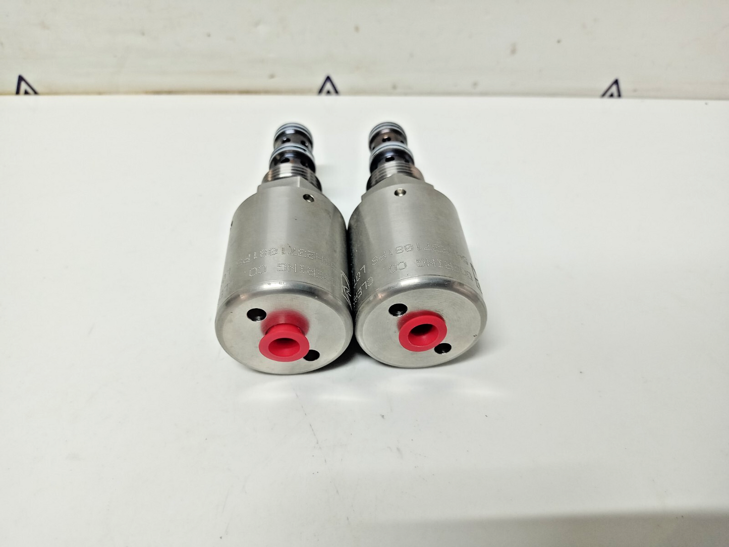 Doering Co. 54H2371081PS Hydraulic External Pilot Cartridge Valve - NEW