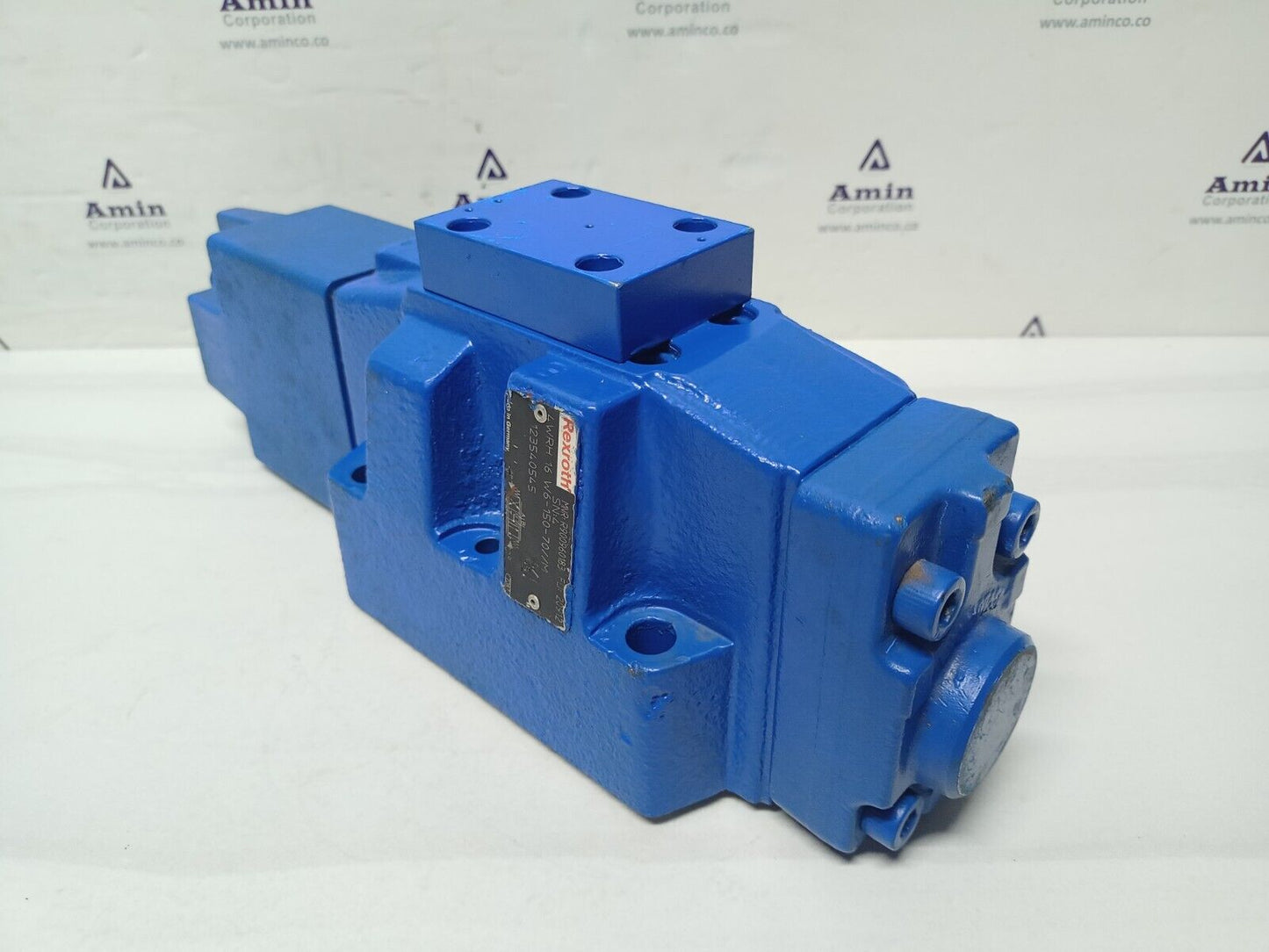 Rexroth 4WRH 16 W6-150-70 M Prop. Directional valve MNR: R900960183 - NEW